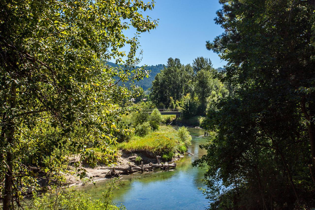 Storybook Riverside Inn Leavenworth Εξωτερικό φωτογραφία
